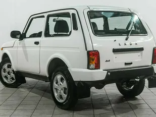 LADA (ВАЗ) 2121
